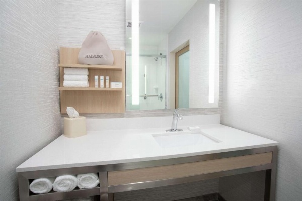 Hilton Garden Inn Las Vegas City Center image 25